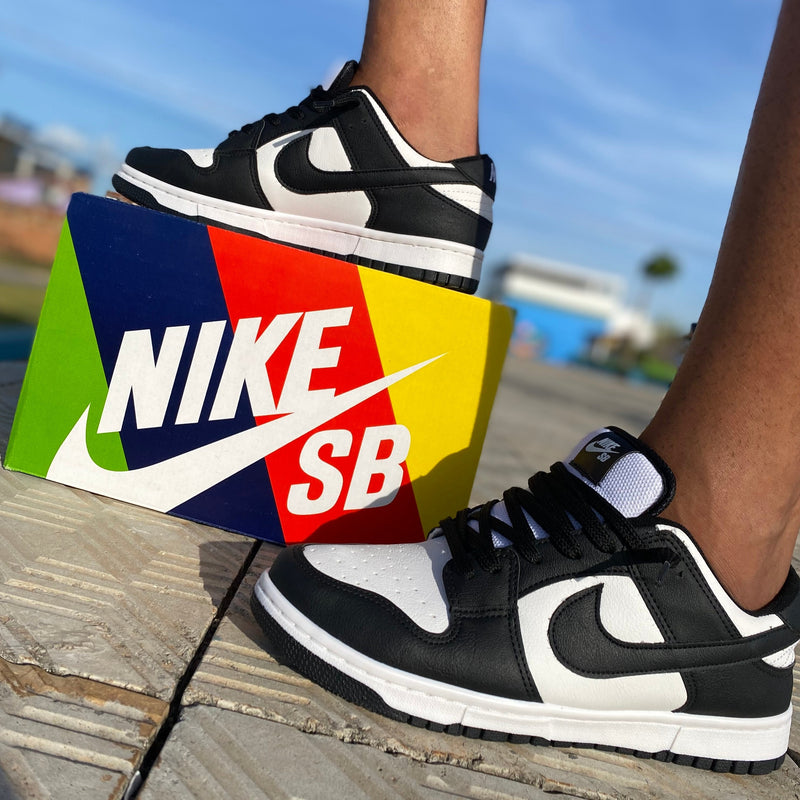 Tênis Nike DUNK LOW