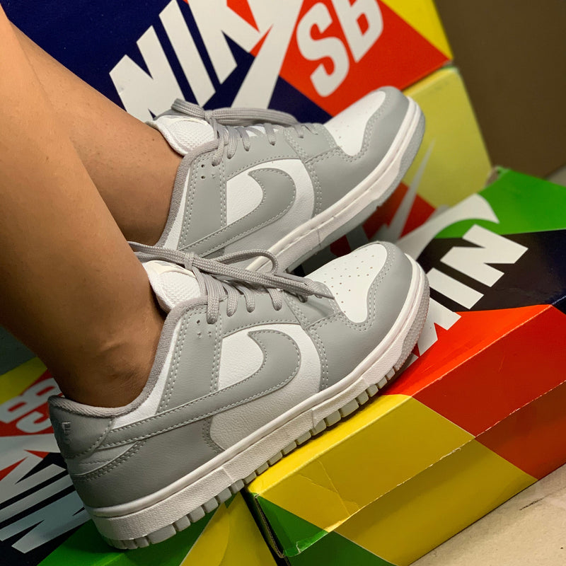 Tênis Nike DUNK LOW