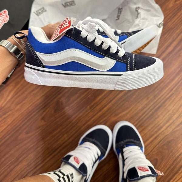 Tênis Vans knu skool