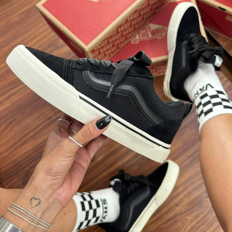 Tênis Vans knu skool