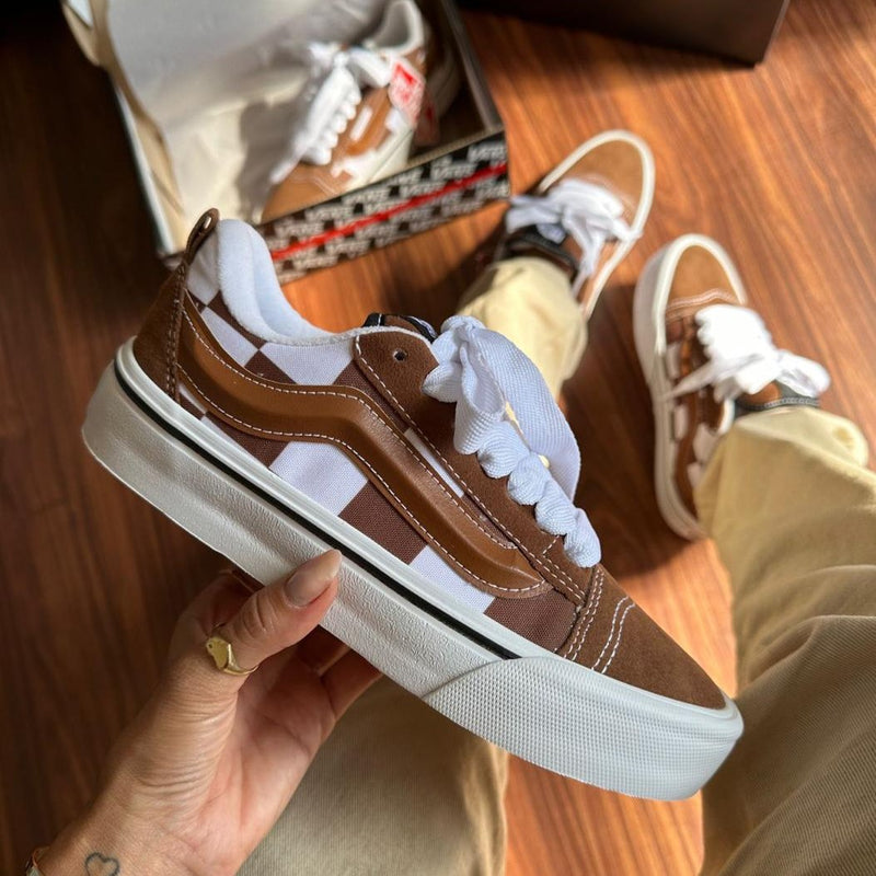 Tênis Vans knu skool