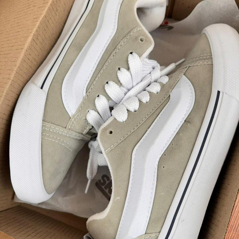 Tênis Vans knu skool