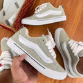 Tênis Vans knu skool
