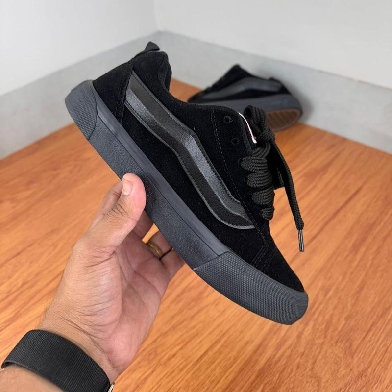 Tênis Vans knu skool