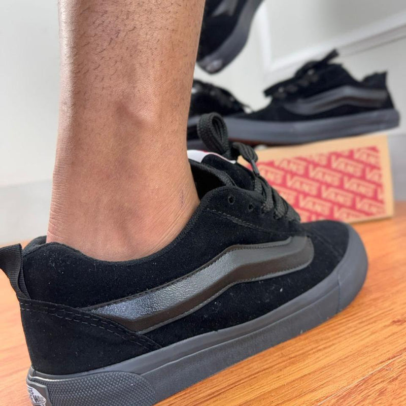 Tênis Vans knu skool