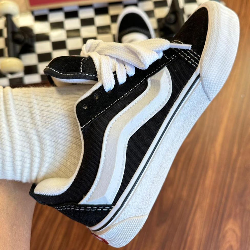 Tênis Vans knu skool