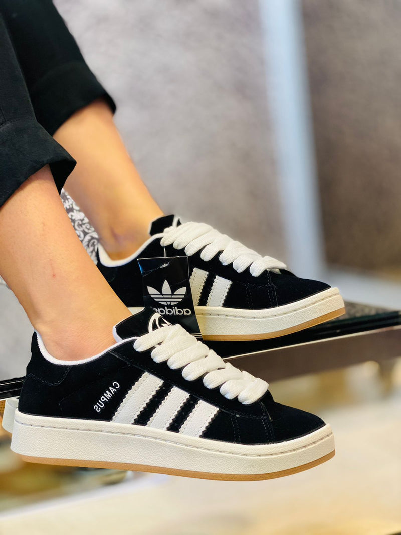Tênis Adidas campos Premium